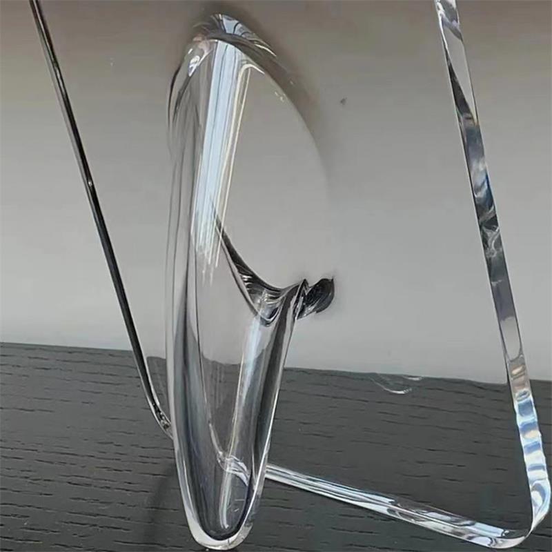 Pladsbesparende og gennemsigtig billedramme-vase med unikt design
