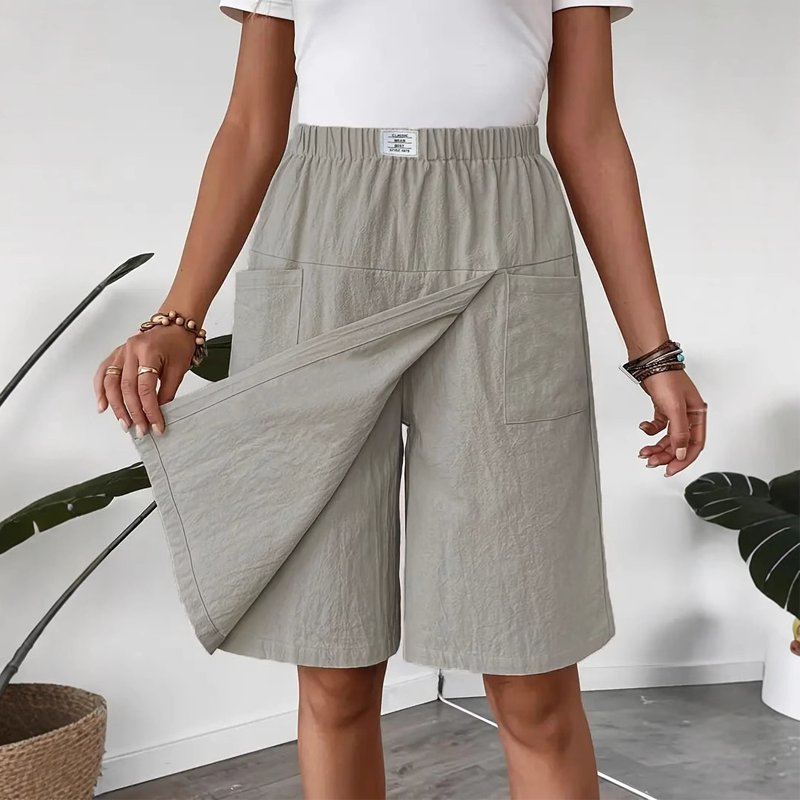 Afslappet Sommer-Skort med Stræktalje og Lommer